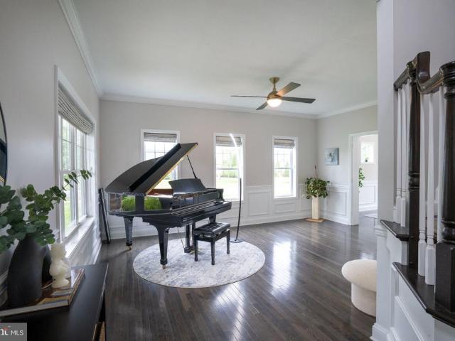 1088 Longfellow Lane
