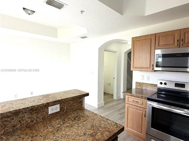 1088 SW 144th Ave, Unit 801, Pembroke Pines, FL 33027 | MLS #A12048