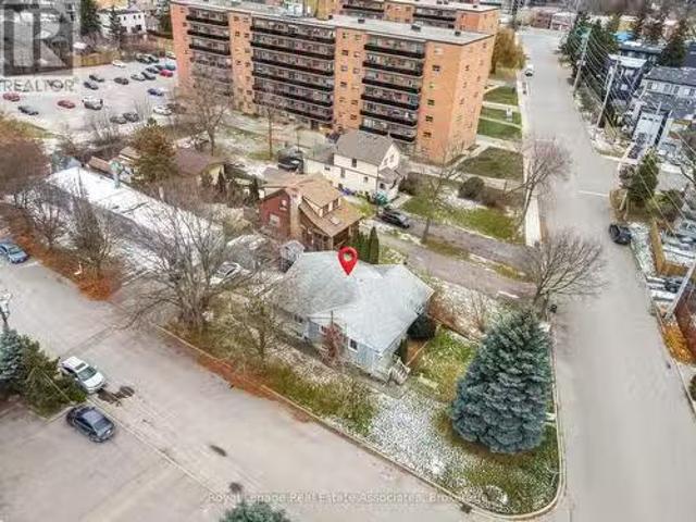 1089 Seneca Avenue, Mississauga, ON, L5G 3X4 commercial for.