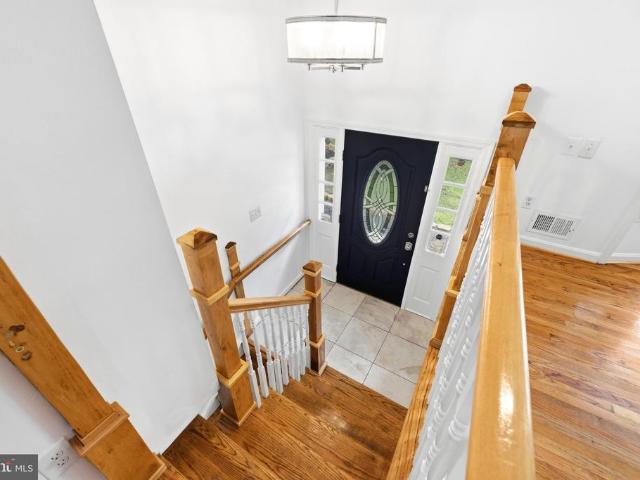10800 Knoll Court