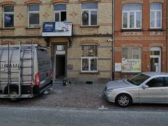 10815 m2 apartment for rent in Ieper