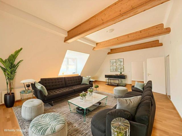 1080! 5 ZIMMER ! Schönes DG mit Balkon!