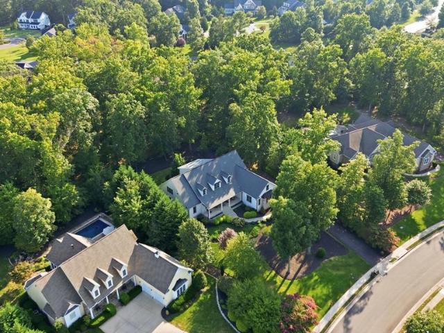 10811 Pinnacle Drive