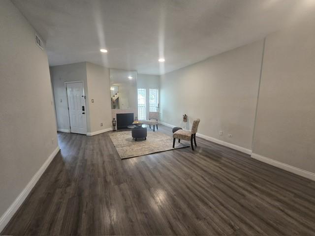 10811 Richmond Ave, Unit 11, Houston, TX 77042 | MLS #49547