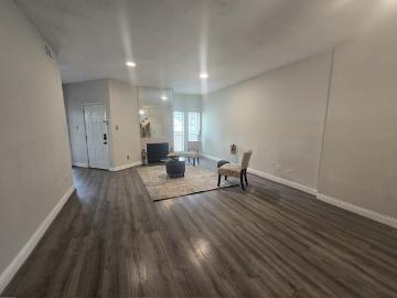 10811 Richmond Ave, Unit 11, Houston, TX 77042 | MLS #49547