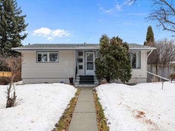 10815 Street, Edmonton, AB, T5M 1B3 house for sale | Listing ID E4479 | Royal LePage