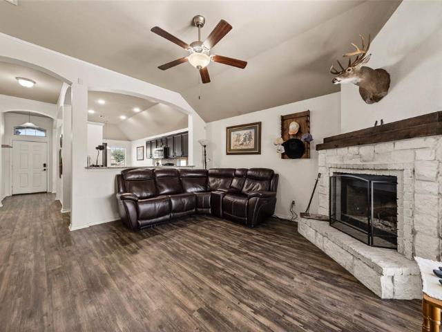 10816 Kestrel Court