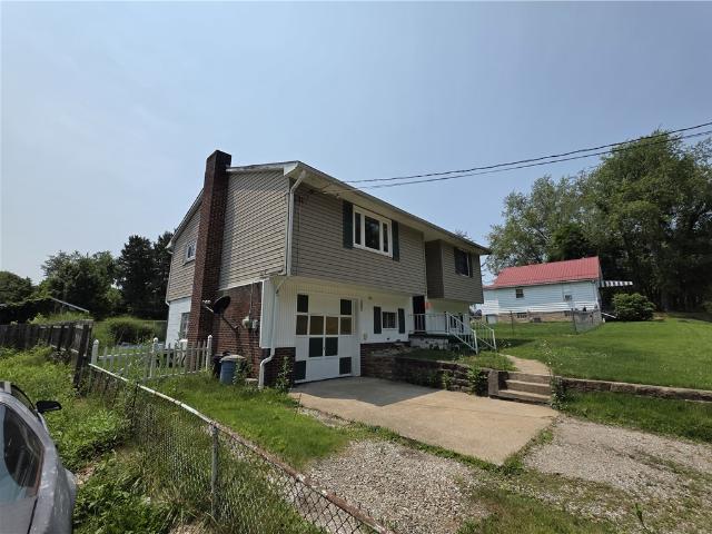 1081 Main St