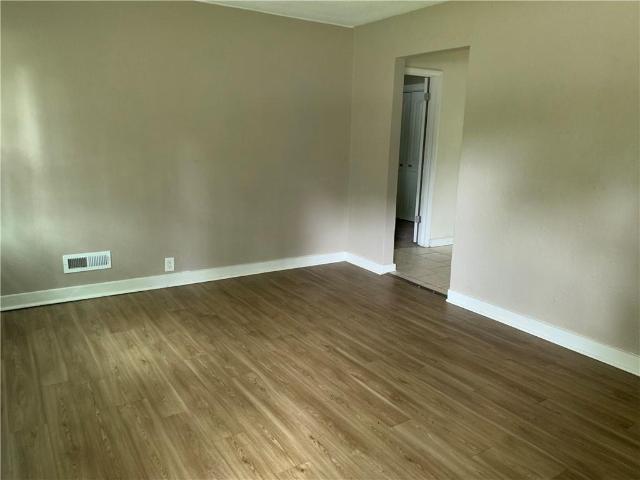 10821 bennington avenue