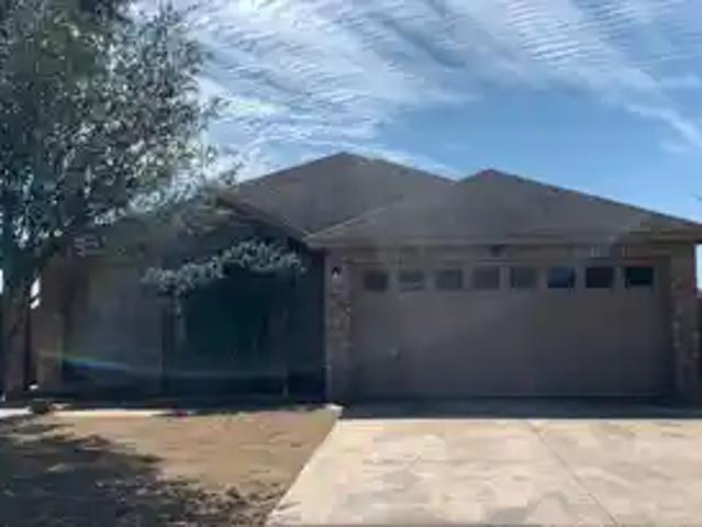 1082 Stone Holw, 3 beds, 2 full baths