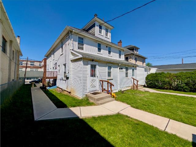 1083 Main Street