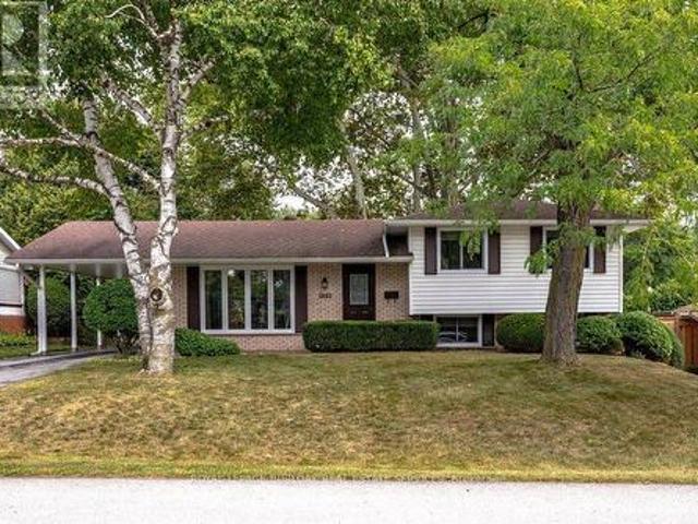 1083 Manorwood Drive, Burlington, ON, L7T 2L9 house for sale | Listing ID W13802 | Royal LePage