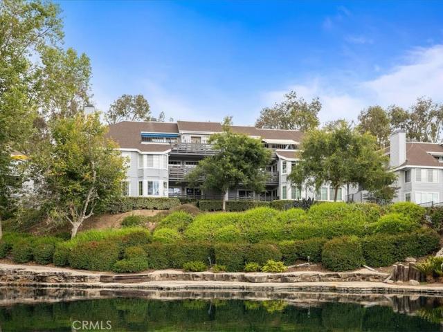 1083 Lakeview