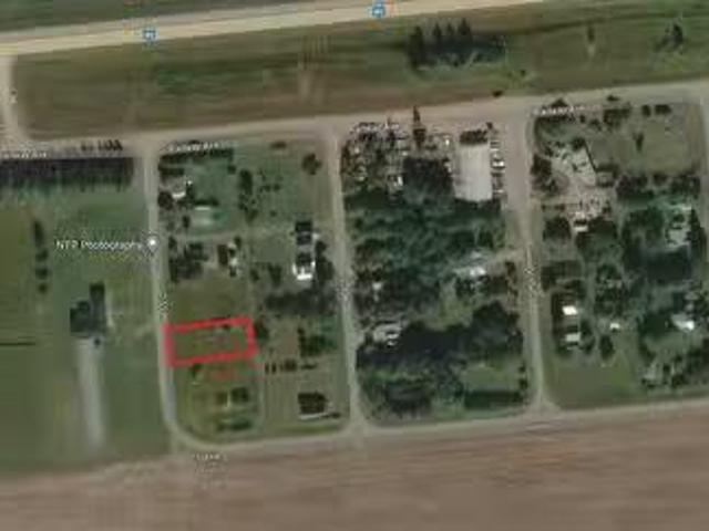 108 2Nd Street W, Invergordon Rm No. 430, SK, S0K 2W0 vacant.