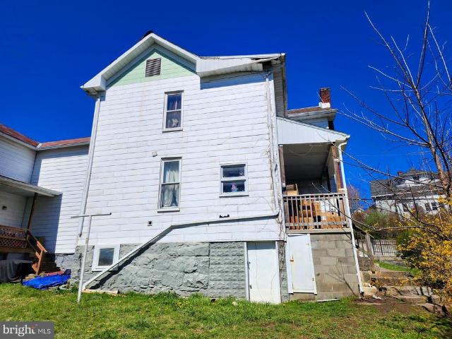 108 Center Street