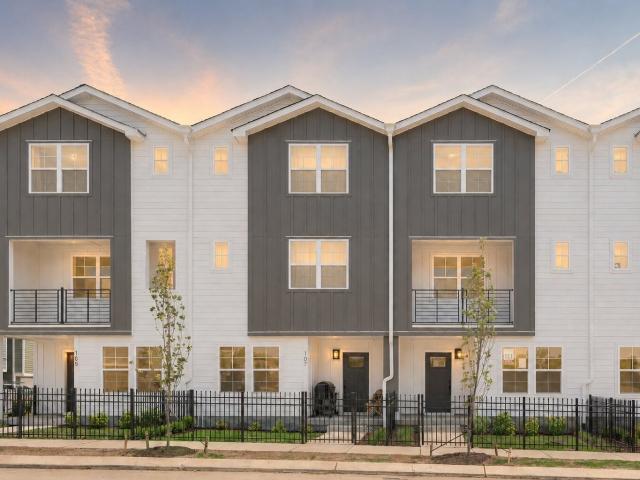 108 Chadwick Ct