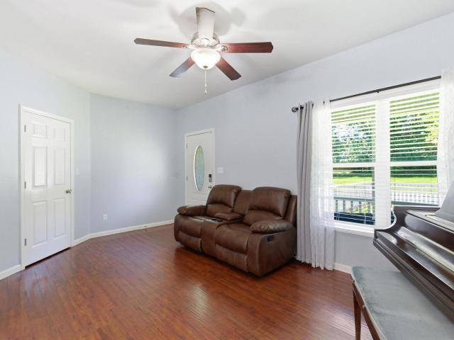 108 Bartlett Court