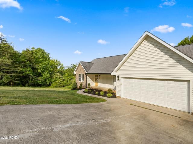 108 Breezewood Circle