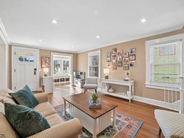108 Greenwood Ave