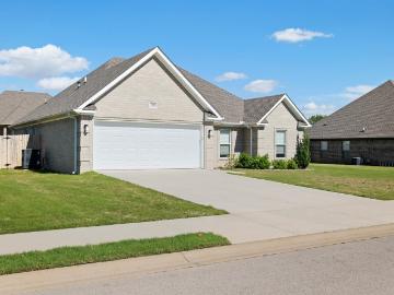 108 Delle Ln