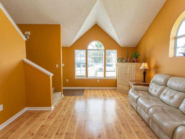 108 Dry Gulley Ln