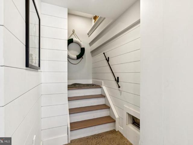 108 E 27Th Street