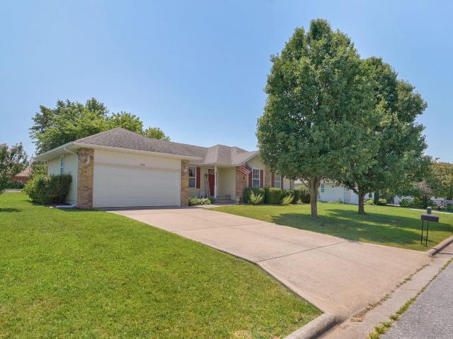 108 E Canon Avenue
