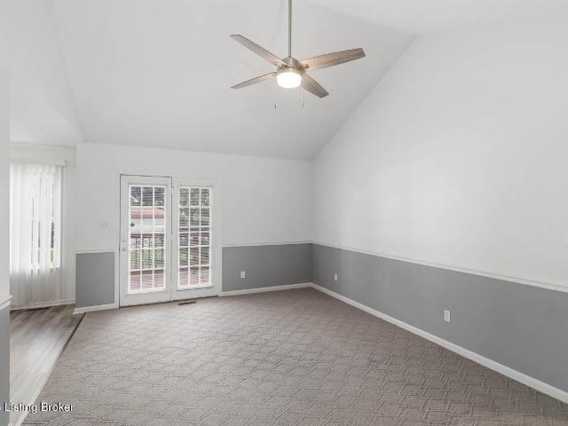 108 Excalibur Ct