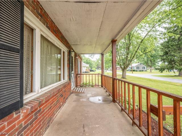 108 Fairlawn Avenue