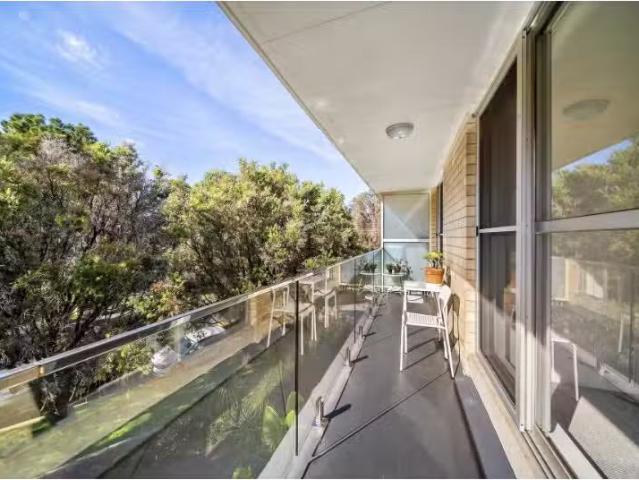 10/8 Fairway Close, Manly Vale Apartment for rent Listed by A.
