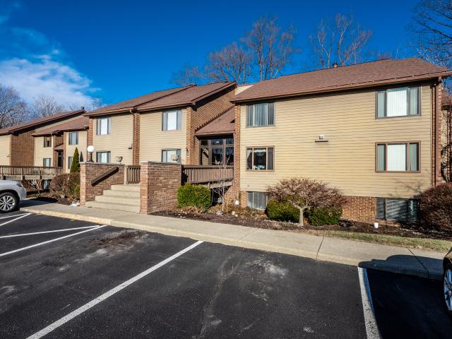 108 Knoll Court # E
