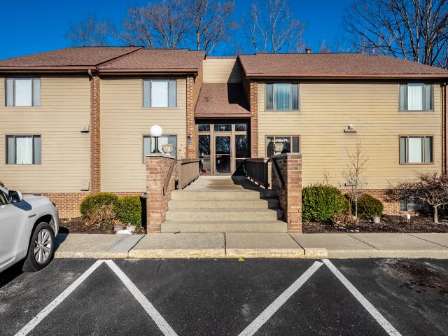 108 Knoll Ct, Unit E, Noblesville, IN 46062 | MLS #22086