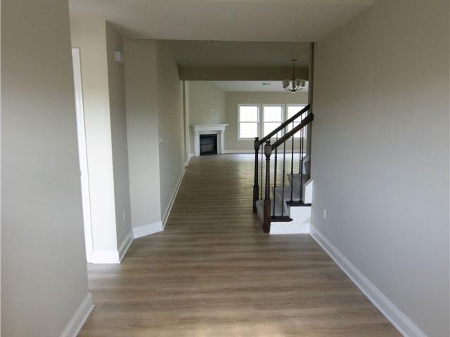 108 Harrowgate Ln
