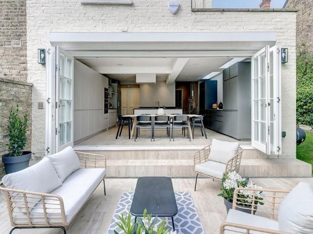 108 Highlever Road, London, W10 6PL, United Kingdom | 6 bed duplex for rent #125753234 | Rentberry