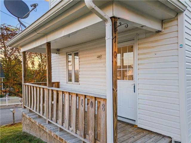 108 Oakwood