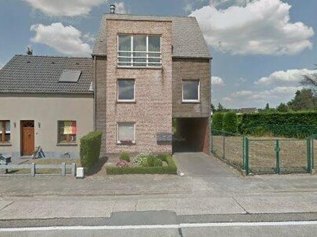 108 m2 apartment for rent in Putte