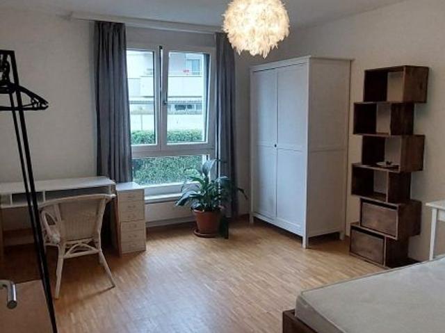 108 m²