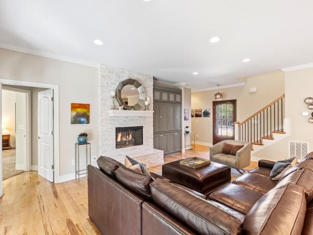 108 Mount Vista Avenue