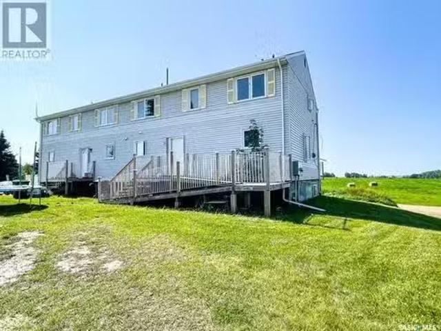 108 Main Street W, Dorintosh, SK, S0M 0T0 house for sale Li.