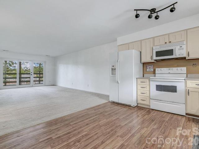 108 Meadow Park Lane # #C