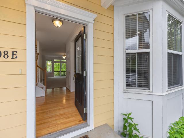 108 Melbourne Park Cir, Unit E, Charlottesville, VA 22901 | MLS #676440