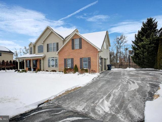 108 N Blackberry Lane