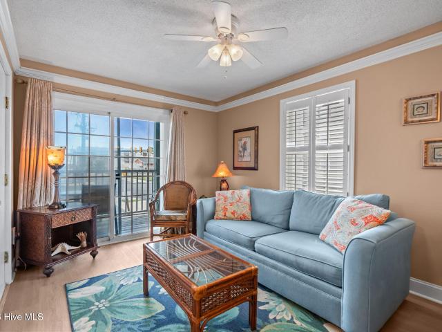 108 S Lake Park Boulevard # Unit 101
