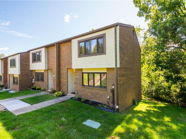 108 Springwater Ct