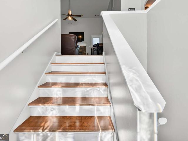 108 Summerfield Way NE