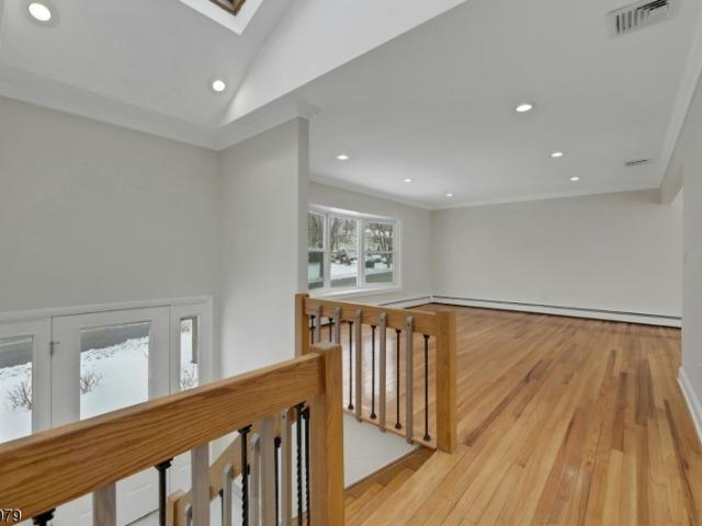 108 Packanack Lake Rd