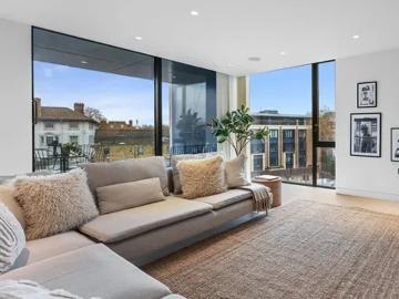 108 Parkway, London, NW1 7AN, United Kingdom | 3 bed apartment for rent #168152548 | Rentberry