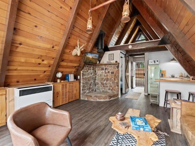 108 Pine