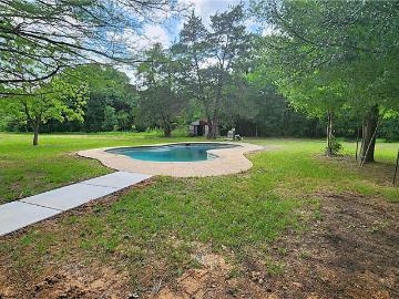 108 Private road 1102