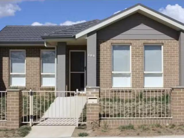 108 Roden Cutler Drive, BONNER House for rent Listed by Prope.